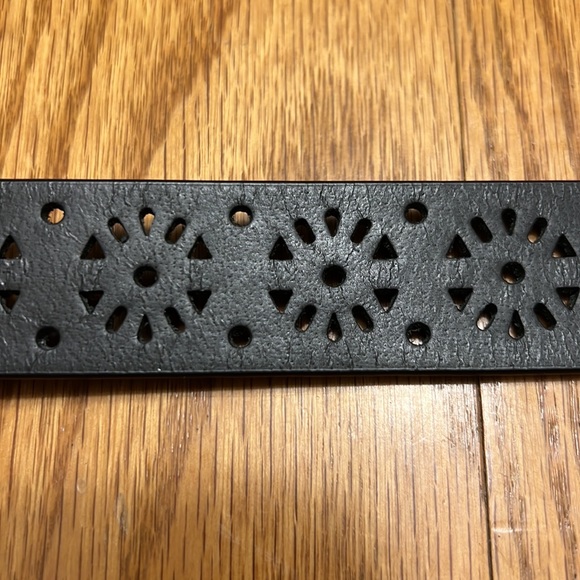 Black Leather Belt Size ML - Picture 2 of 3